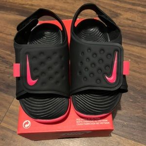 Nike sandals toddler size 6